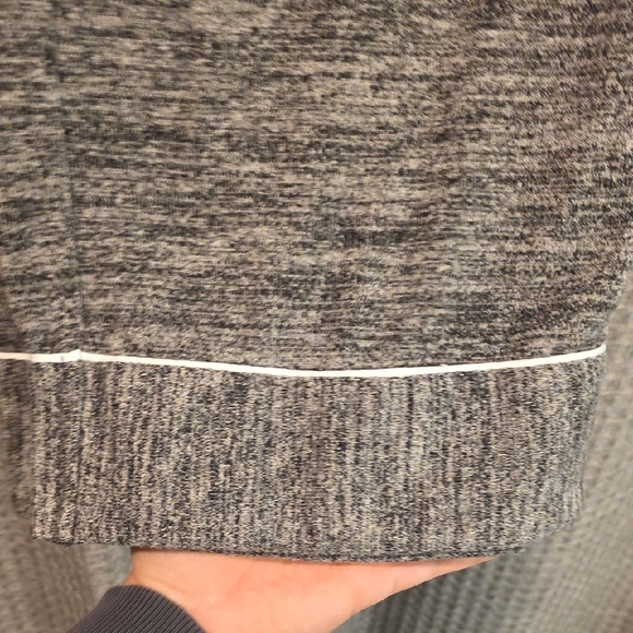 Amazon Gray Women's Pajama Set - Picture 4 of 4